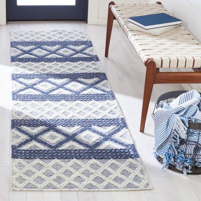 SAFAVIEH Handmade Vermont Magi Wool Rug