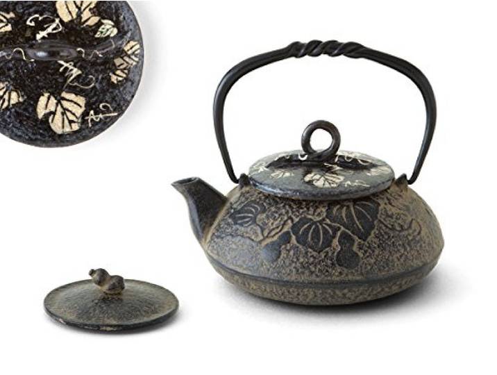Japanische Teekanne Gusseisen GOURD von Nishikawa, gemustert, 0,5 Liter, mit Edelstahl-Sieb. Erstklassige Kyoto-Ware, innen emailliert, für alle Tee-Sorten geeignet