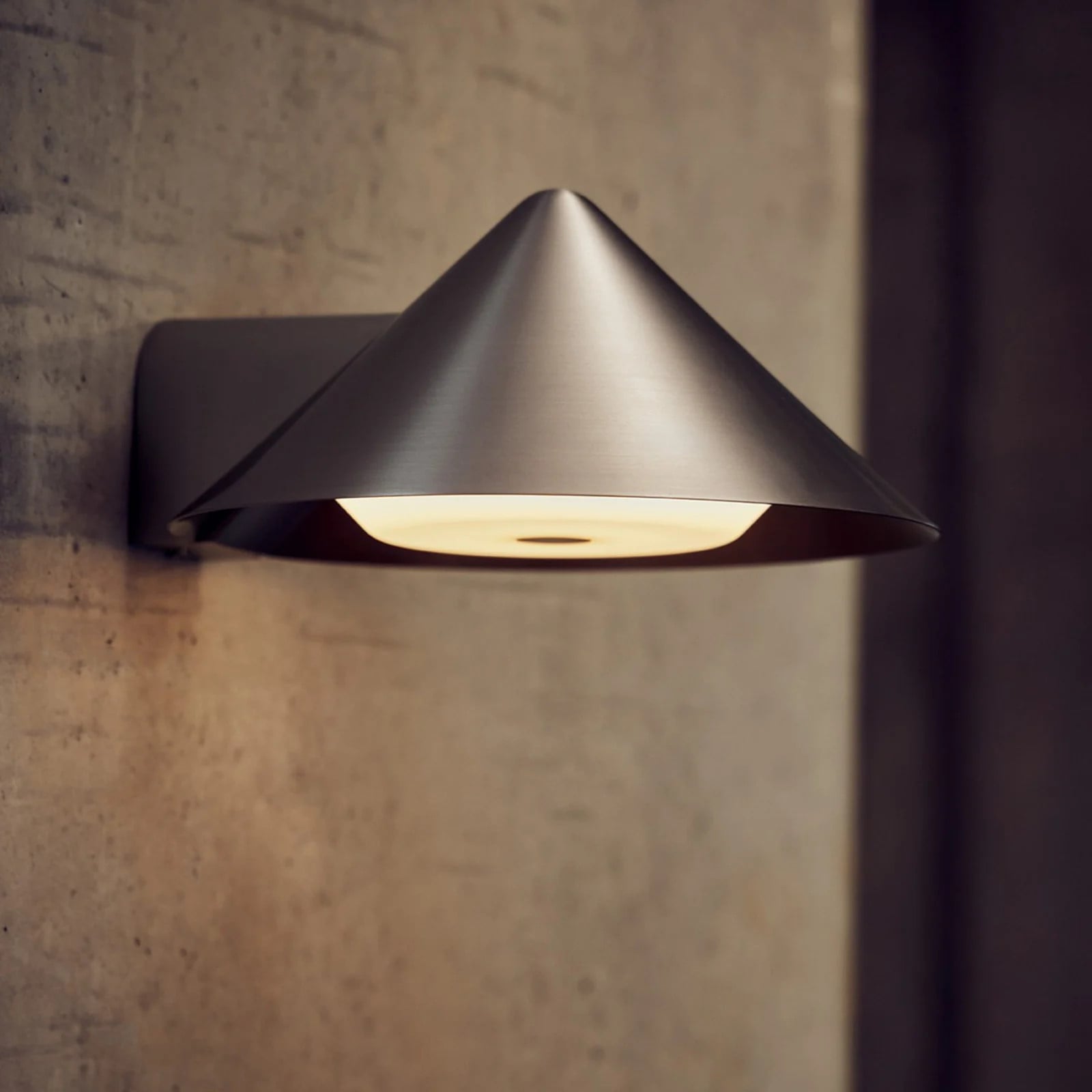 FRANDSEN Grasp LED wandlamp op oplaadbare batterij, roestvrij staal, 15 cm