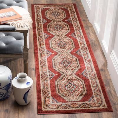 SAFAVIEH Bijar Araminta Traditional Distressed Oriental Rug
