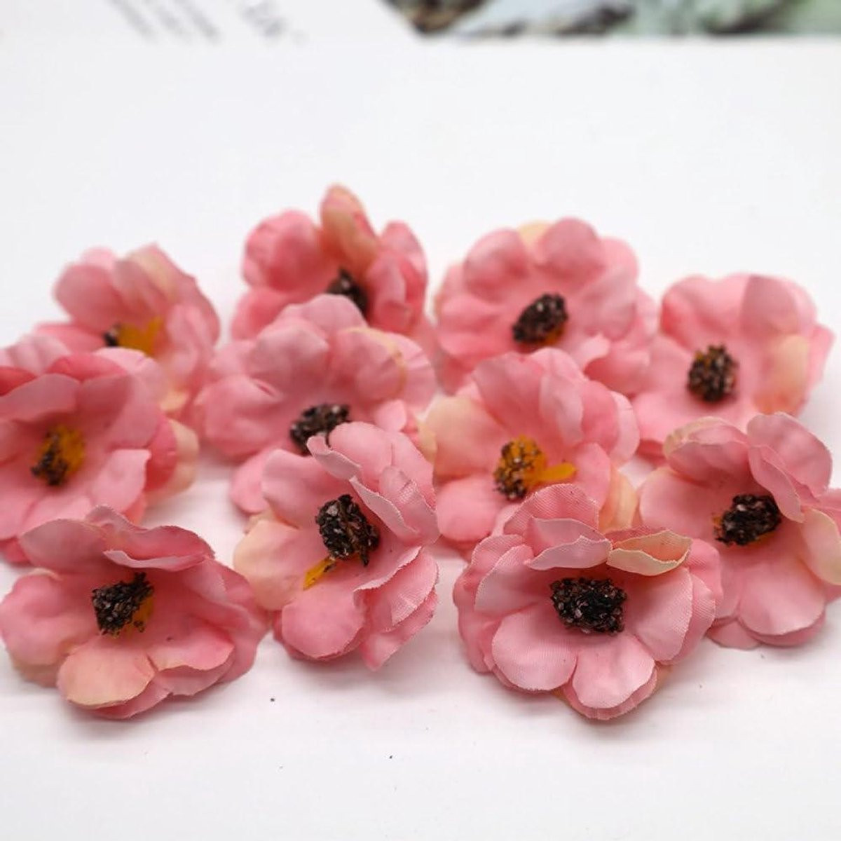 50 stuks Kunstmatige Kleine Madeliefjes Roze - Decoratie Bloemhoofden zonder Stengels