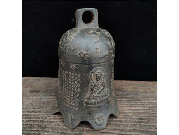 Vieille cloche en fer avec motif dragon et phénix Guanyin