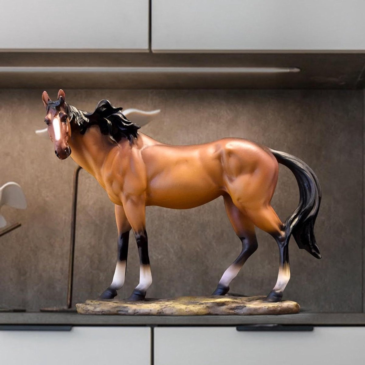 Bruin Paardenbeeld van Hars voor Decoratie - Hoogte: 24,5 cm