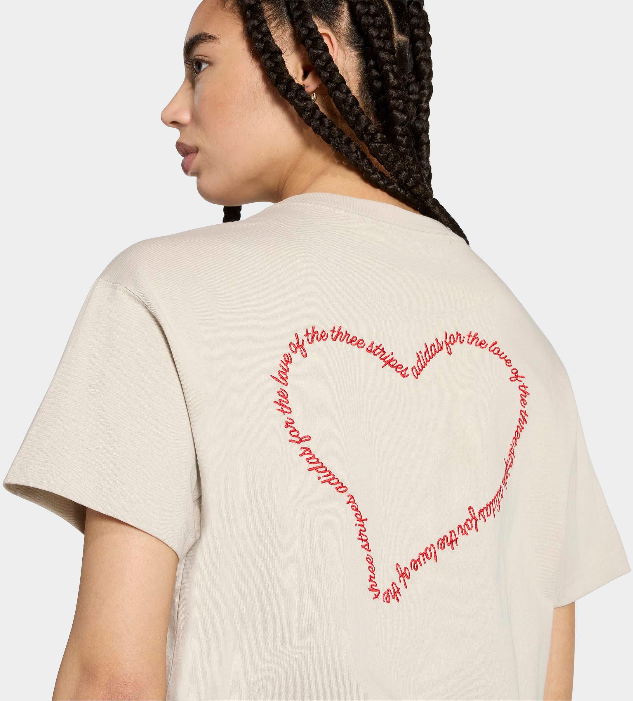 T-Shirt ADIDAS SPORTSWEAR "EMBROIDERY PACK GRAFIK, LOCKER GESCHNITTEN", Damen, Gr. S, beige (wonder aluminium), Obermaterial: 100% Baumwolle, Shirts T-Shirt, sportliches T-Shirt, ohne Verschluss, Basic-Design, aus Baumwolle wonder aluminium S