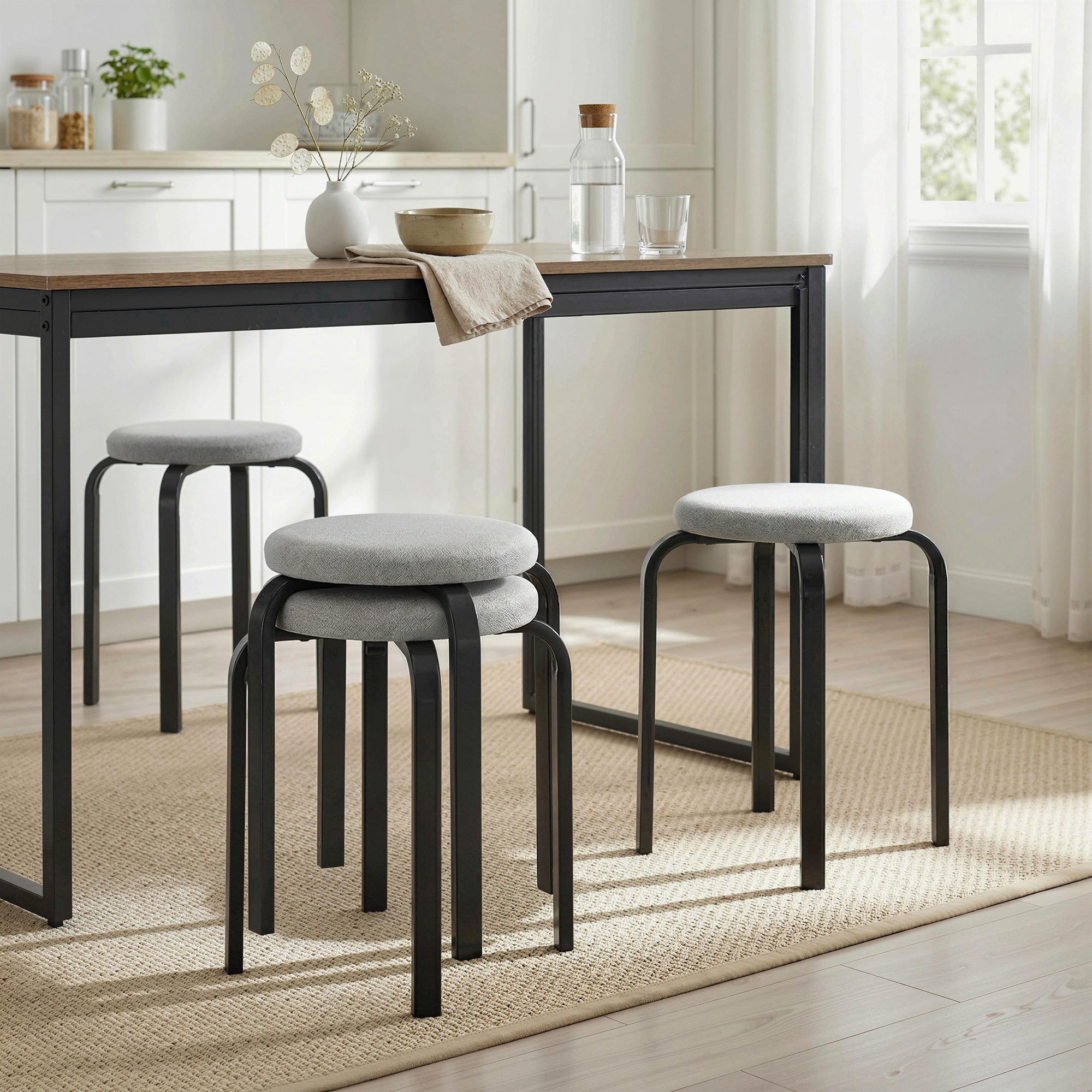 Homcom Set di 4 Sgabelli Impilabili  Moderni con Cuscino Tondi, Grigio   Aosom Italy