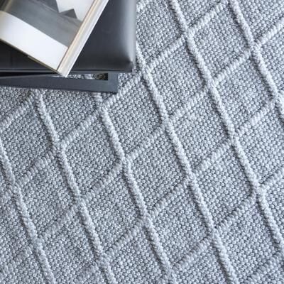 EXQUISITE RUGS Brentwood Handwoven Wool/Viscose Dark Grey Area Rug.