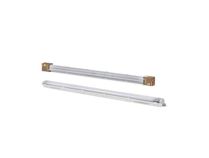 LEDVANCE Hocheffiziente LED Feuchtraumleuchte mit 2xLED Röhre, Besteht aus mind. 50% recyceltem Kunststoff, 20W, kaltweiß, langlebig, L1585mm x H70mm x B95mm, perfekt für Keller, Garagen, Lagerhalle