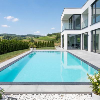 Swimming Pool Infinity® Bay 3,5x8,0m mit Überlauf