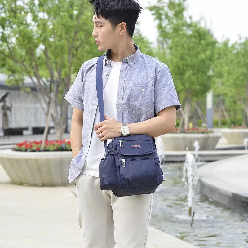 INF Herren Umhängetasche mit Wasserflaschenhalter Blau