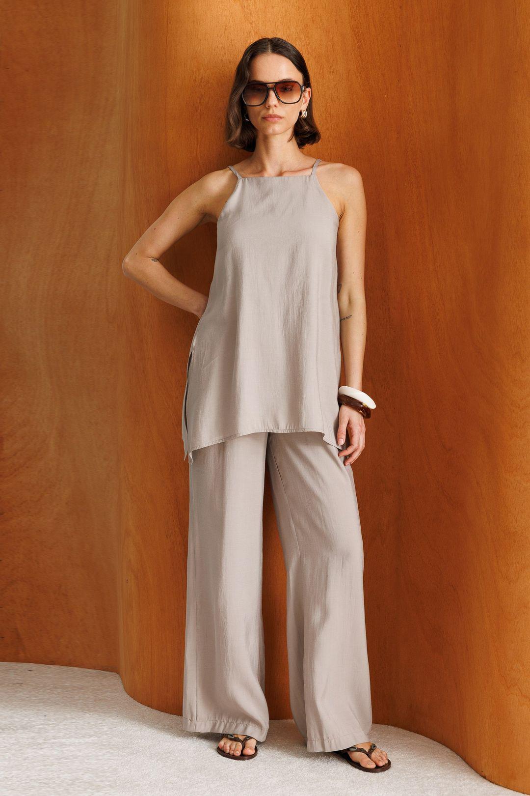 Weit geschnittener Halter-Jumpsuit