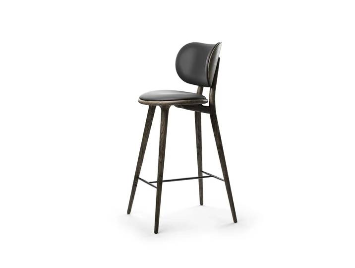 Mater Chaise de bar basse Mater High Stool Backrest cuir noir, support en chêne gris sirka