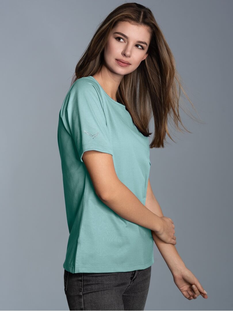 T-Shirt TRIGEMA "TRIGEMA T-Shirt DELUXE Baumwolle mit Kristallsteinen", Damen, Gr. XL, blau (gletscher), Single Jersey, 100% Baumwolle, Basic, lang, Rundhals, Shirts T-Shirt gletscher XL