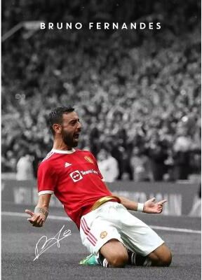 Inspired Finds Modern Soccer Player Canvas Wall Art Soccer Wall Art Portrait Poster For Bedroom & Living Room Decor benzema Classic Gold Portrait 7.87x11.81in Unframed