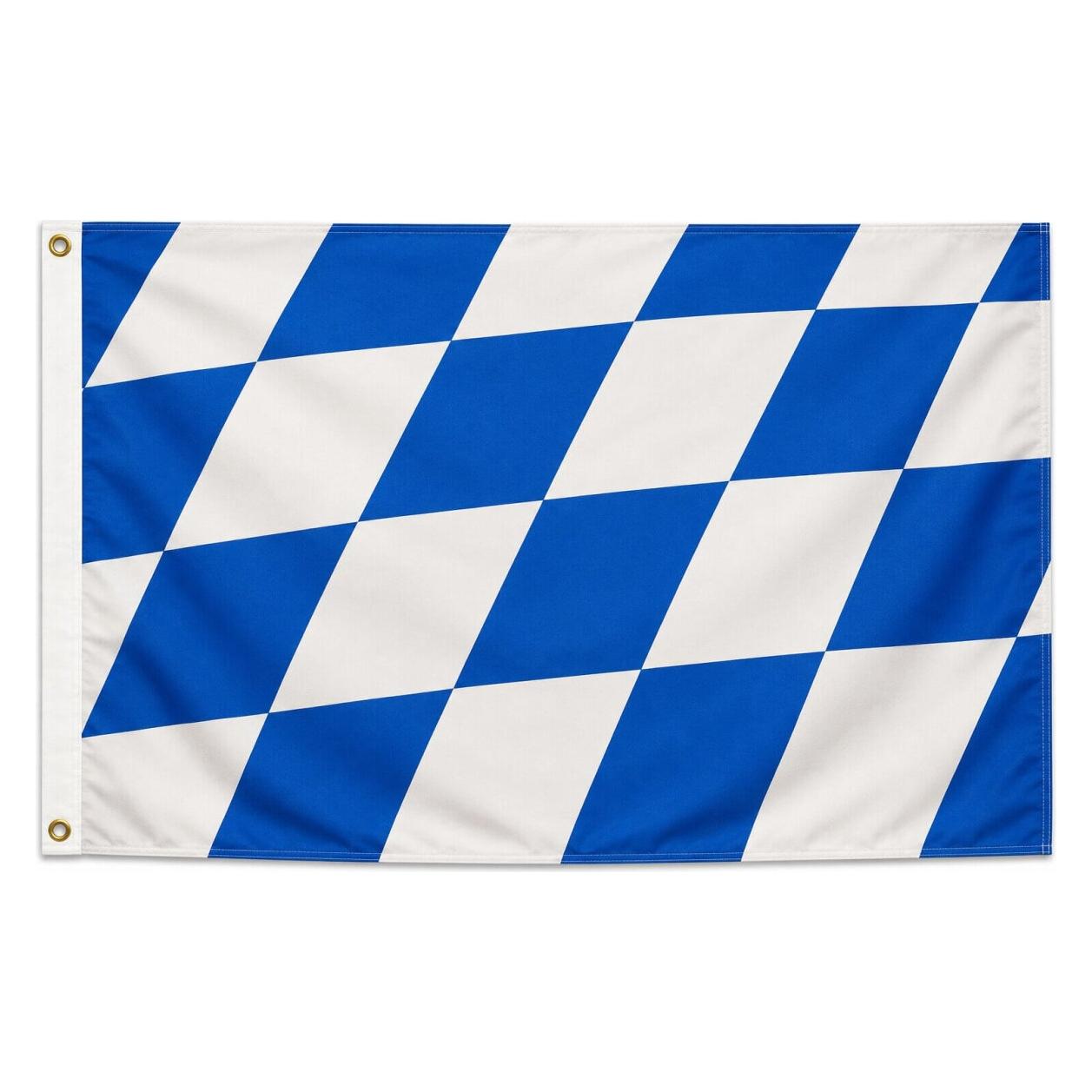 trends4cents Flagge Bayern Raute 90 x 150 cm Fahne mit 2 Ösen 100g/m² Stoffgewicht Hissflagge Hiss (90 x 150 cm) (32205202)