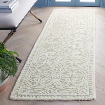 SAFAVIEH Handmade Cambridge Myrtis Moroccan Wool Rug