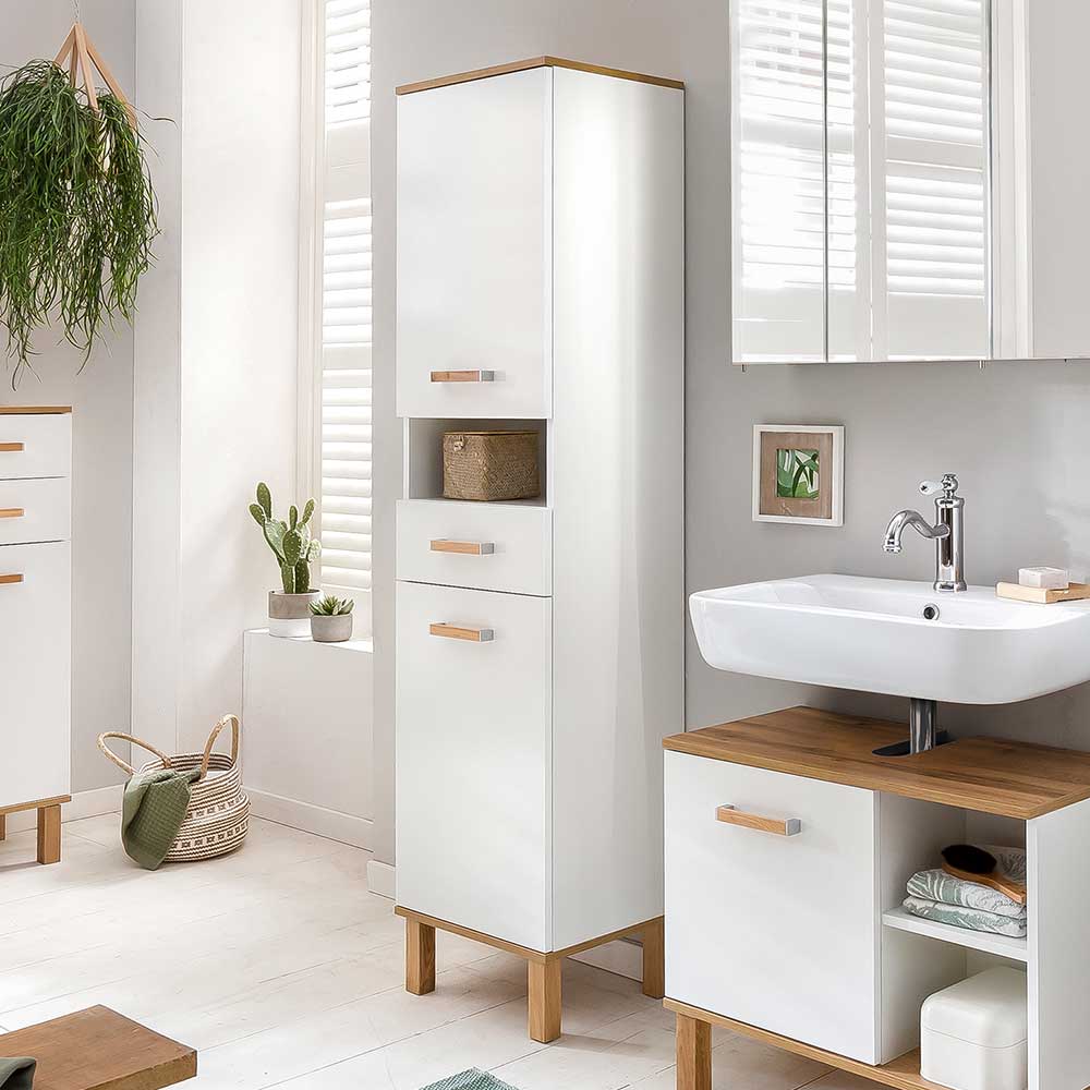 Pharao24.de Bad Hochschrank in Weiß und Eichefarben Skandi Design