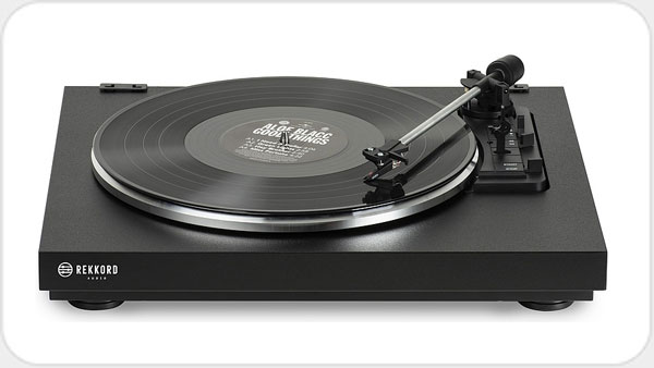 Rekkord Audio Rekkord F 110P *schwarz* vollautomatischer Plattenspieler mit integriertem Phonovorverstärker RE29151