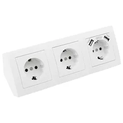 Aufbau Steckdosenblock Flair, 3-fach Schutzkontakt + 2x USB 5V / 2,4A, weiß