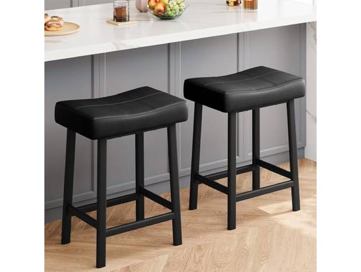 IDEALHOUSE 4er-Set Barhocker ohne Rückenlehne, Thekenhöhe 61 cm, gepolstert mit geschwungener Sitzfläche, Metallbeinen & Fußstütze – für Kücheninsel, Esszimmer & Home-Bar – Schwarz