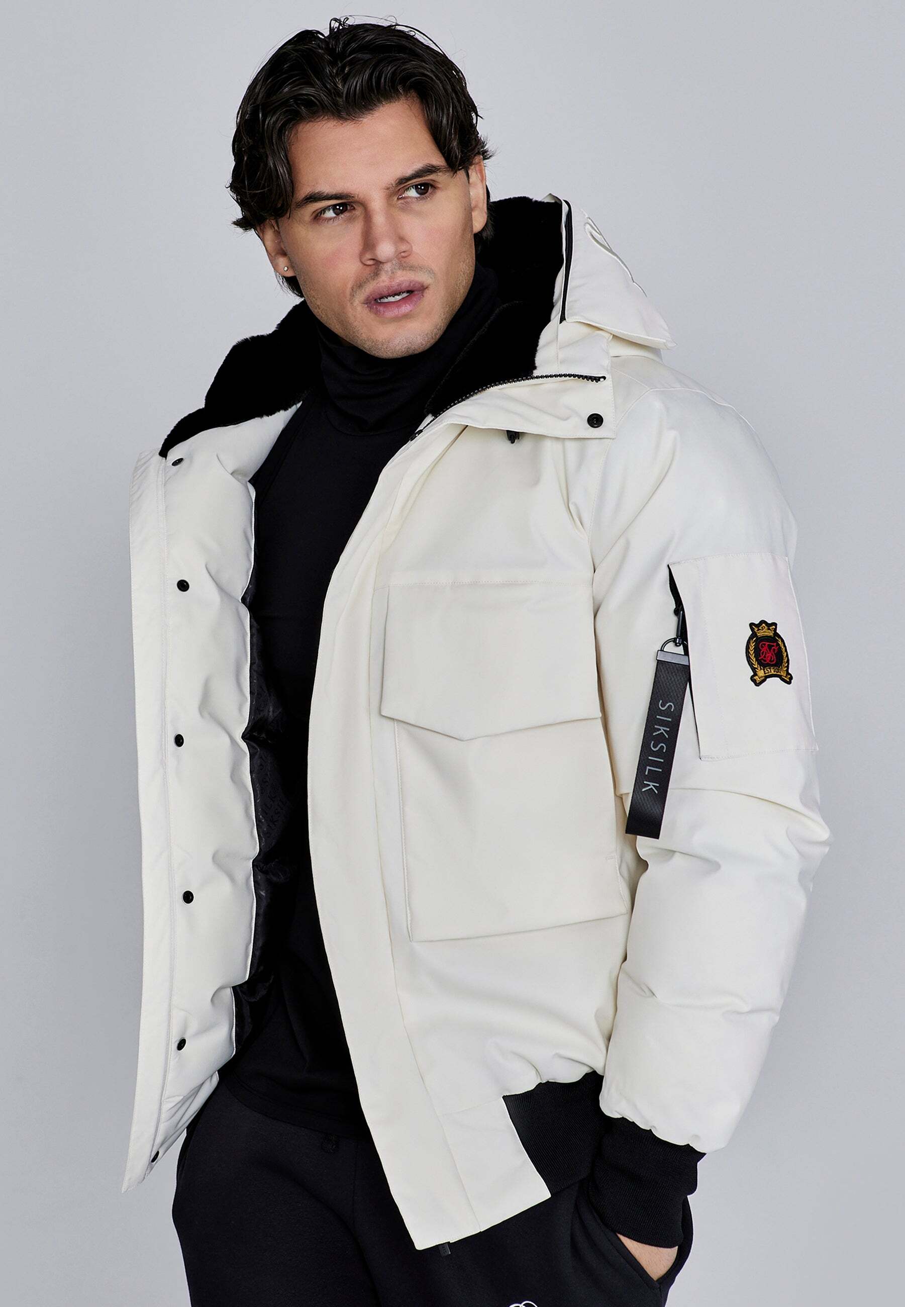 Winterjacke SIKSILK "Siksilk Winterjacke Hooded Bomber Jacket", Herren, Gr. M, beige, Obermaterial: 100% Polyester PES., Jacken Winterjacke beige M
