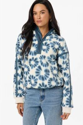 O'Neill s Trvlr Margot Superfleece Jacket in Chalk, Size Medium, Polyester