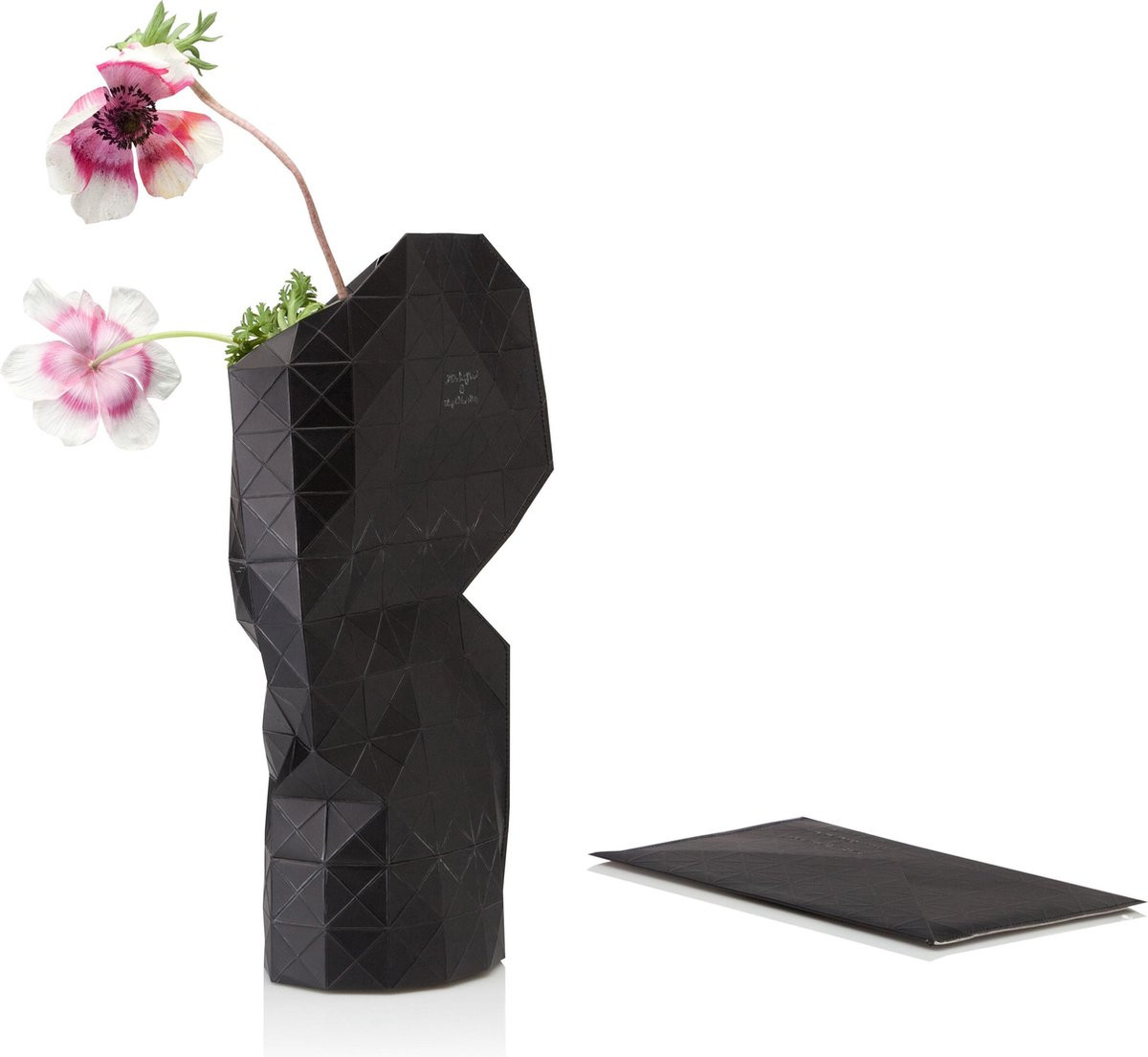 Tiny Miracles Duurzame Design Vaas Paper Vase Cover Black Large
