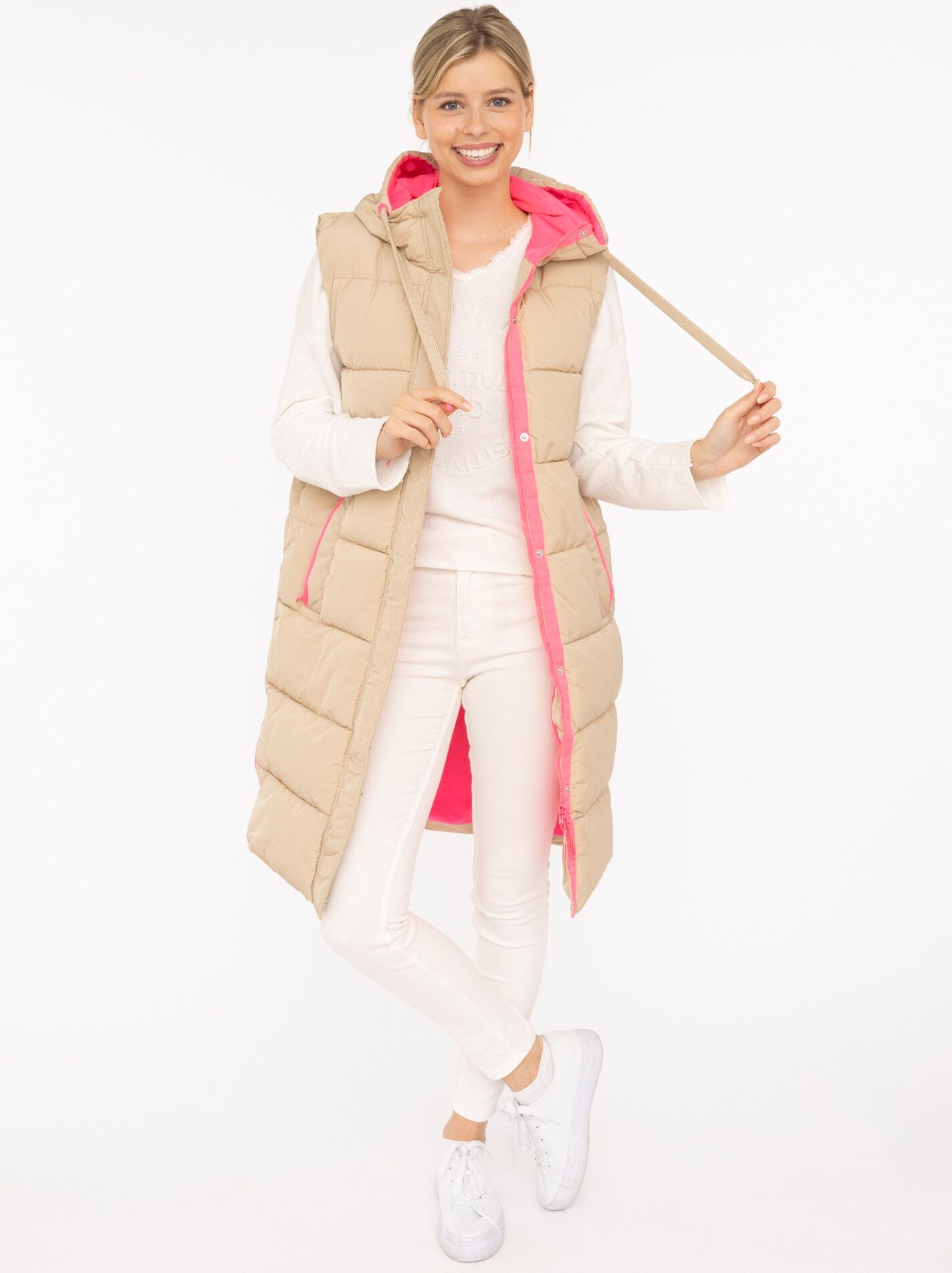 Steppweste ZWILLINGSHERZ "Smile", Damen, Gr. M, beige, Steppware, Obermaterial: 100% Polyester, Basic knielang, ohne Ausschnitt, Westen Steppweste, Smile-Steppung hinten, Zippern seitlich, Kapuze, Kordelzug beige M