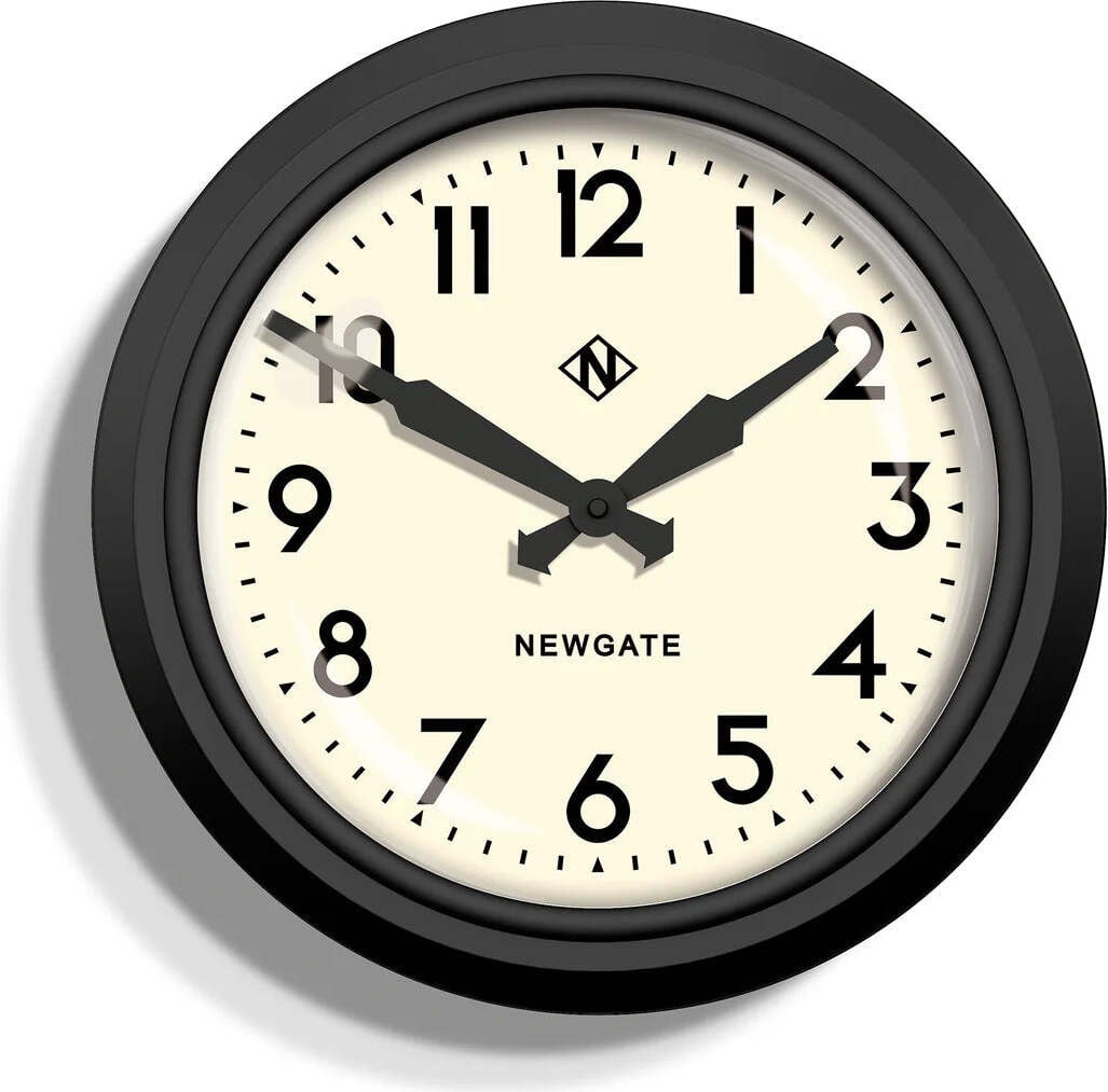 Newgate Electric Wandklok - Zwart en Creme