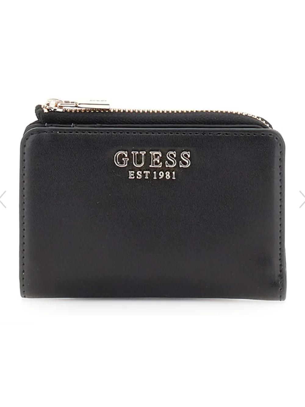 Guess damesportemonnee met lauriermotief