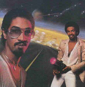 the Brothers Johnson - Light Up the Night - Preis vom 05.10.2026 03:47:11 h