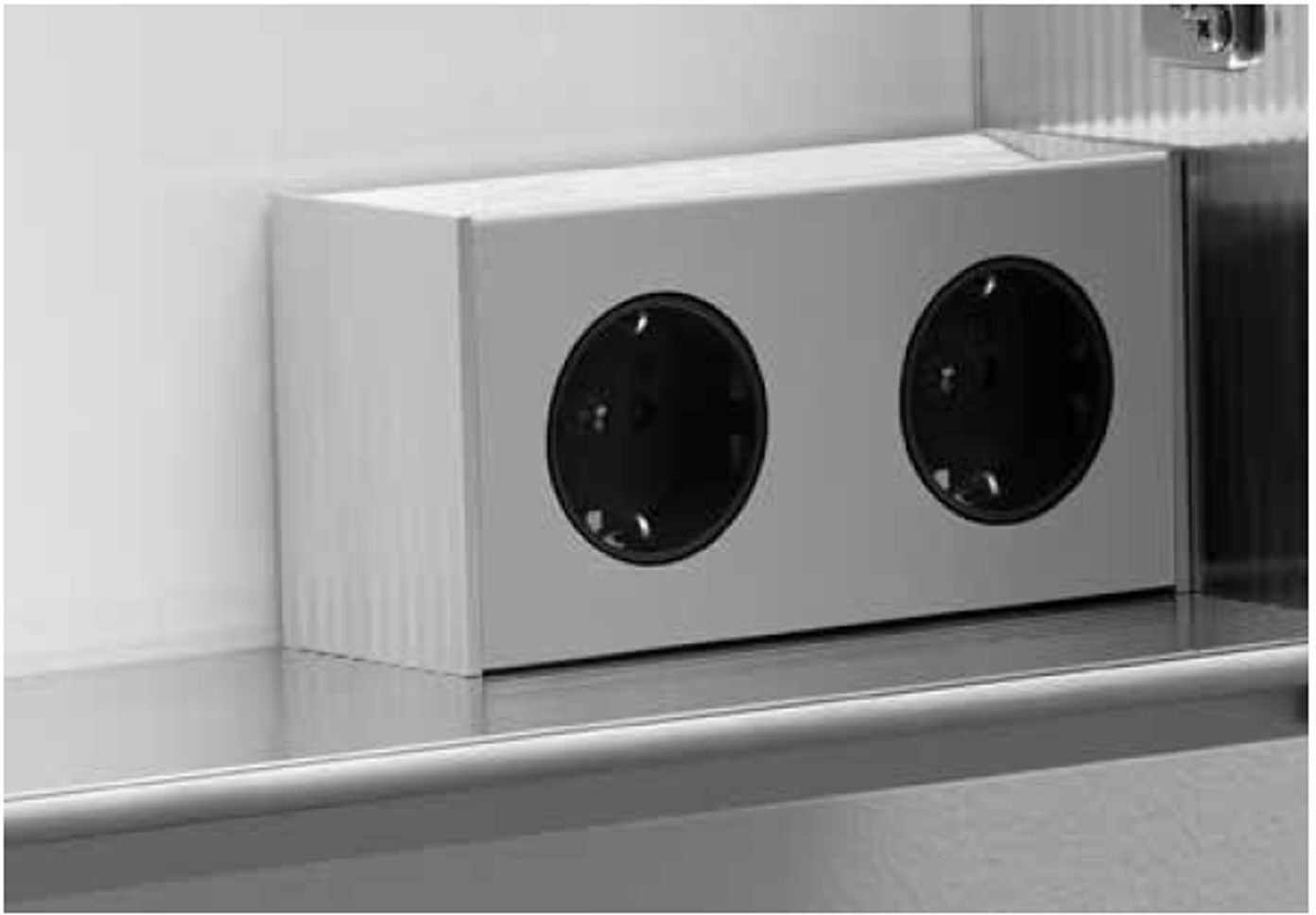 Sprinz Elektropaneel für Spiegelschränke