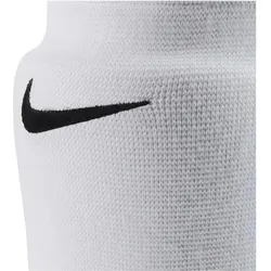 Nike, Schienbeinschoner