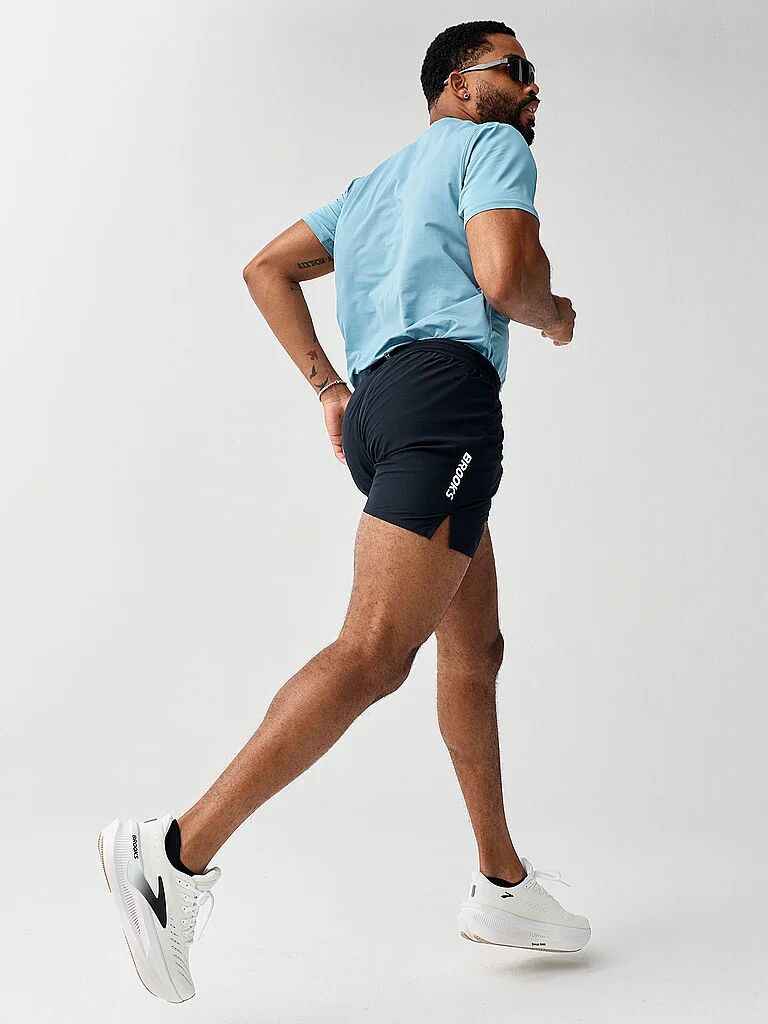 BROOKS Herren Laufshort Dash Cooling schwarz   S M
