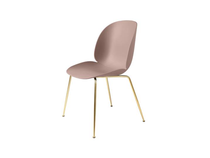 GUBI Chaise Beetle Rose bonbon, support en laiton
