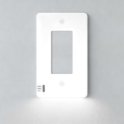 Akicon Light Switch Cover Plate with Motion-Activated LED Night Light, 1-Gang Wall Plate for Single-Pole Switches