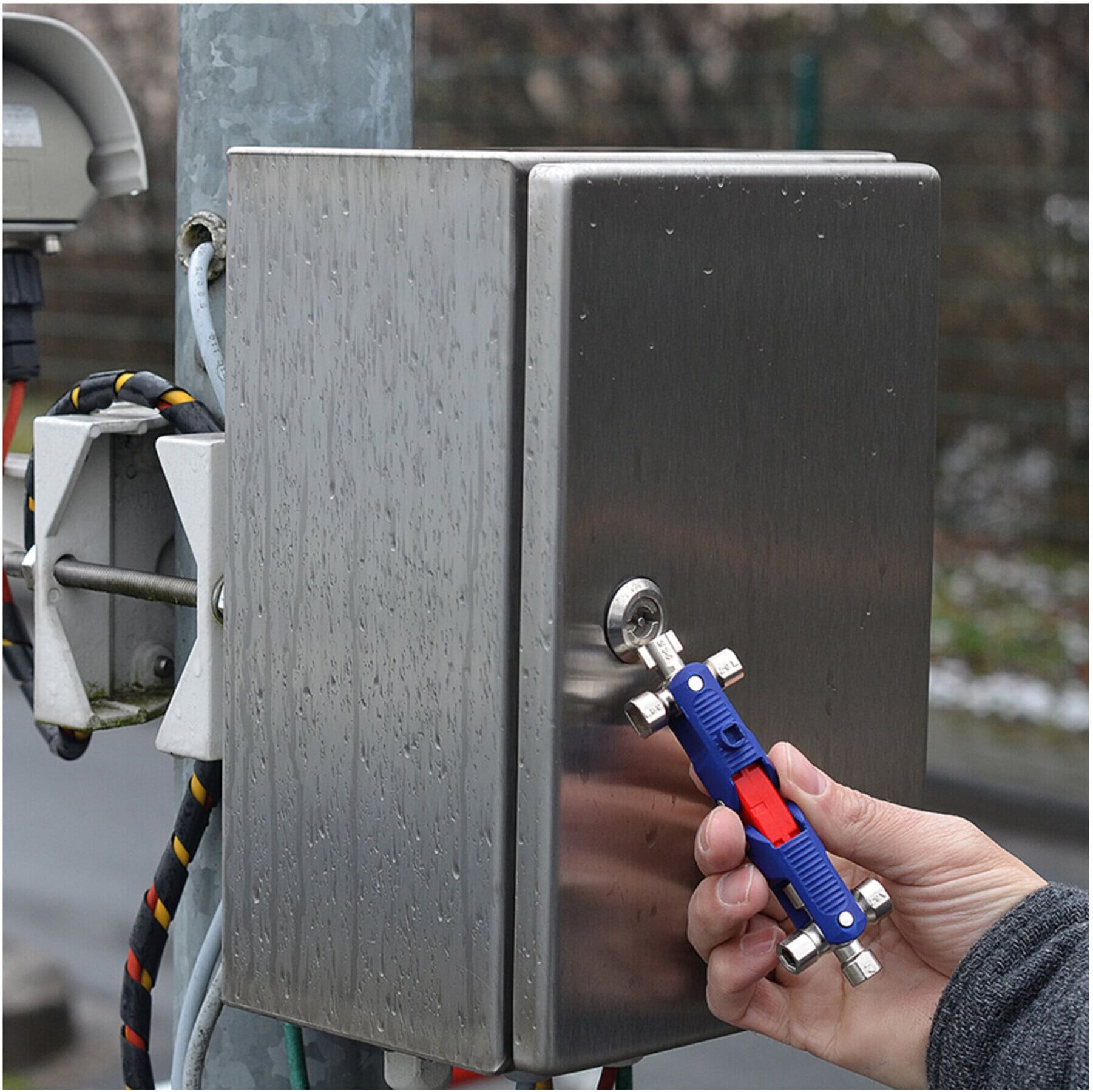 Knipex 00 11 06 V04 Universalschlüssel JointKey Quadro aus Edelstahl für gängige Schränke und Absperrsysteme Typ1)
