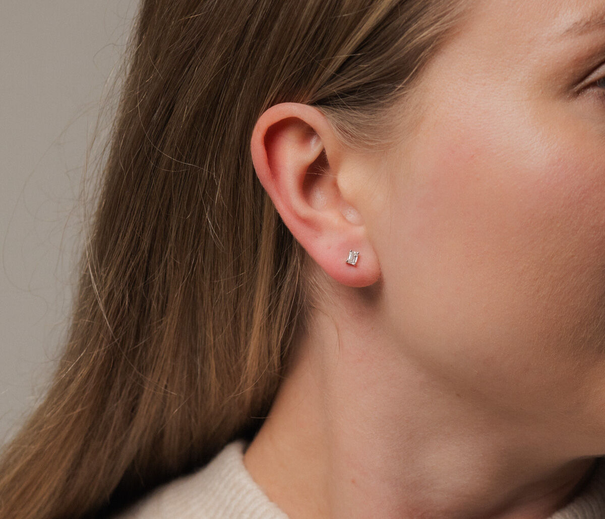 Midem Stockholm timanttikorvakorut 0,50ct valkokulta