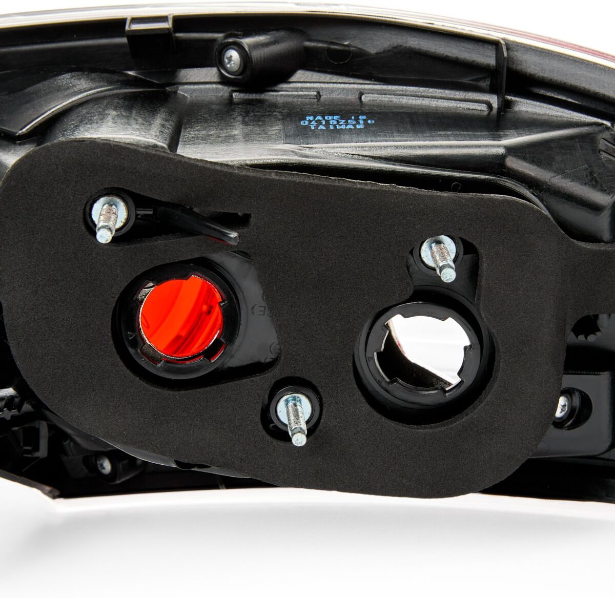 TYC 11-11583-01-2 Rear light