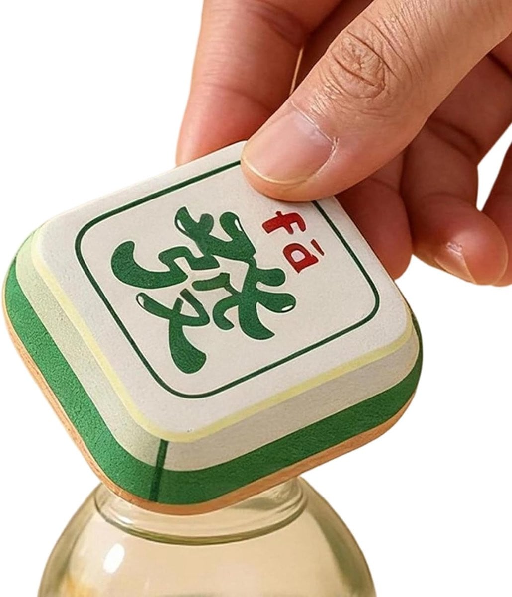 Flesopener met Mahjong Tegel Design in Houtkleur, 7 x 6 cm