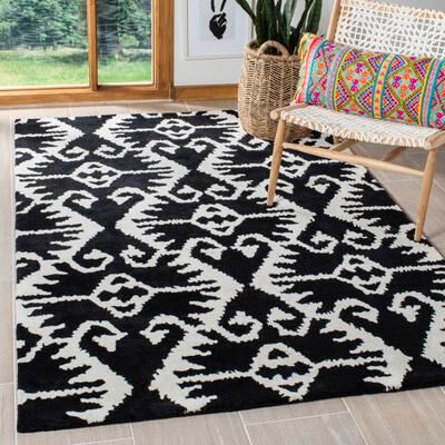 SAFAVIEH Handmade Wyndham Zvonka Modern Wool Rug