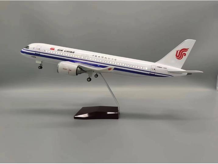 Décoration d'intérieur, modèle d'avion à l'échelle de 47CM, compagnies aériennes internationales chinoises C919, modèle d'avion en résine avec support pour les amateurs d'aviation collectés
