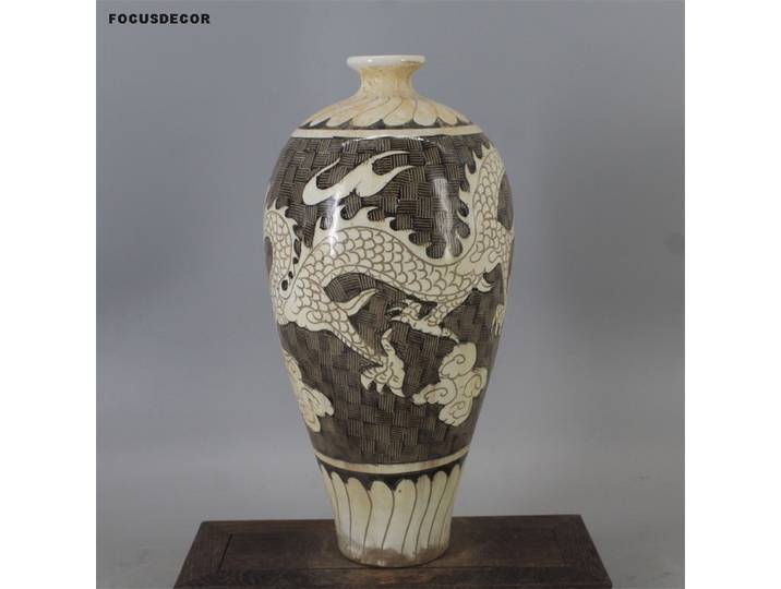 Vase en céramique Vintage, fond noir sculpté, motif de Dragon, bourgeon, ornements anciens, bouteille en céramique, fait à la main