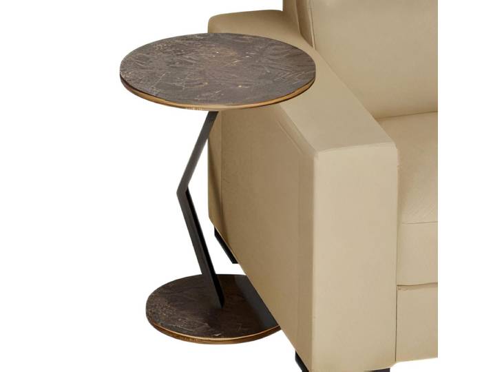 JVmoebel Beistelltisch Kompakter Beistelltisch aus Holz in elegantem Design (1-St), Made in Europe