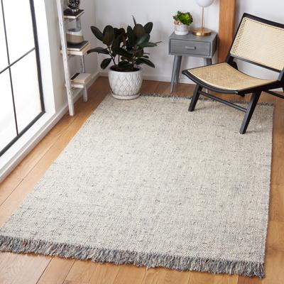 SAFAVIEH Handmade Vermont Huynh Wool Rug