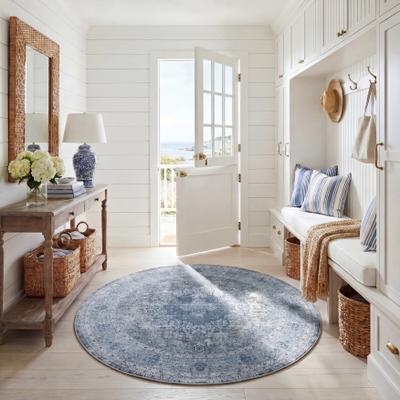 SAFAVIEH Tucson Machine Washable Slip Resistant Aija Oriental Distressed Rug