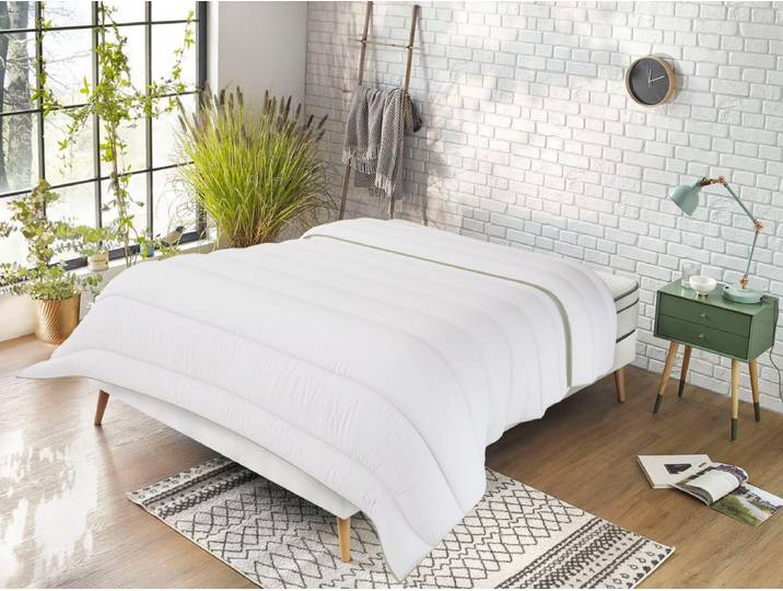Couette tempérée ANNA spécial allergie 350gr/m2 lavage en machine 140x200