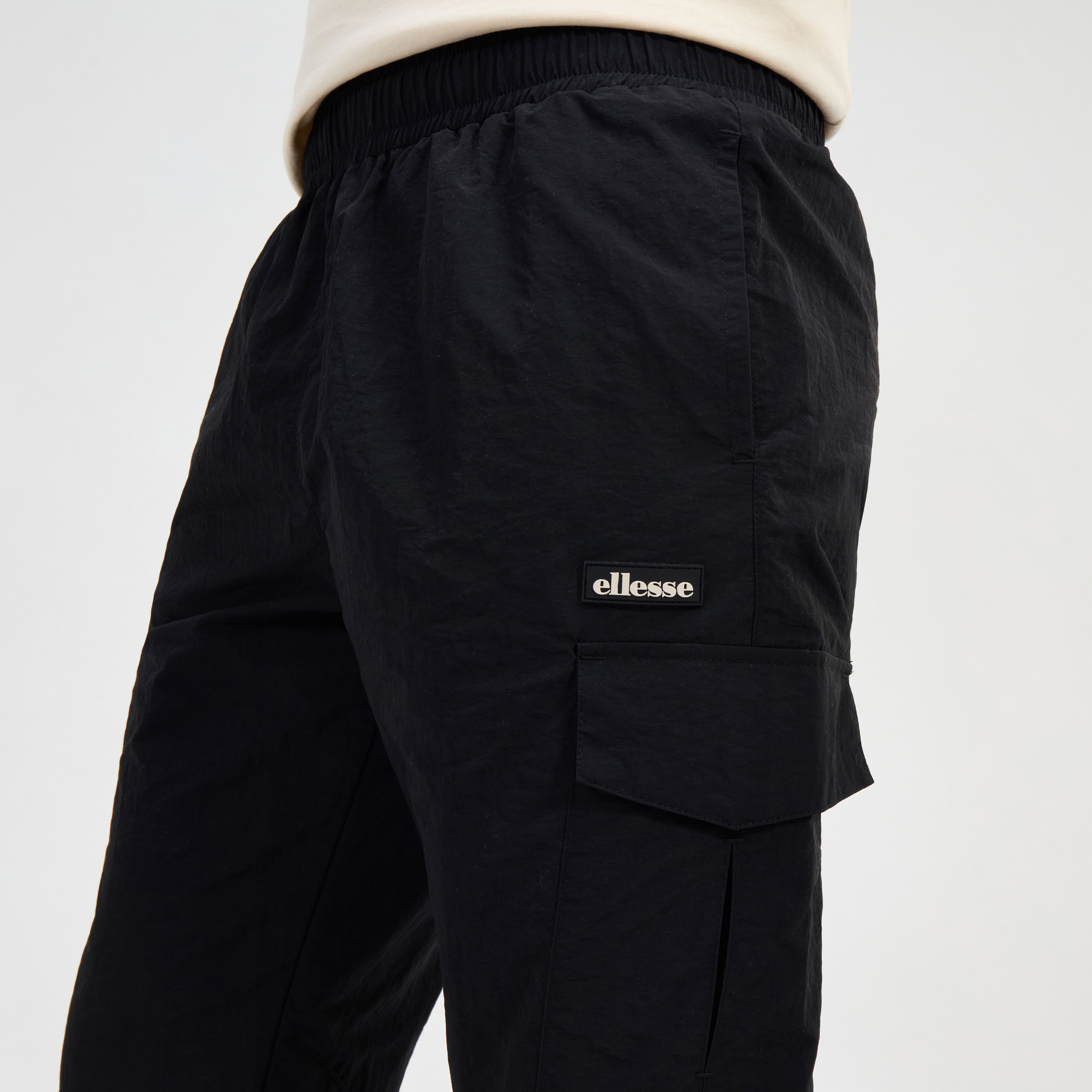 Cargohose ELLESSE, Jungen, Gr. XS, N-Gr, schwarz, Obermaterial: 100% Polyamid, Hosen Cargohose, Jugendliche Cargohose, mit markantem Taschenkonzept, aus Polyamid schwarz XS, N-Gr