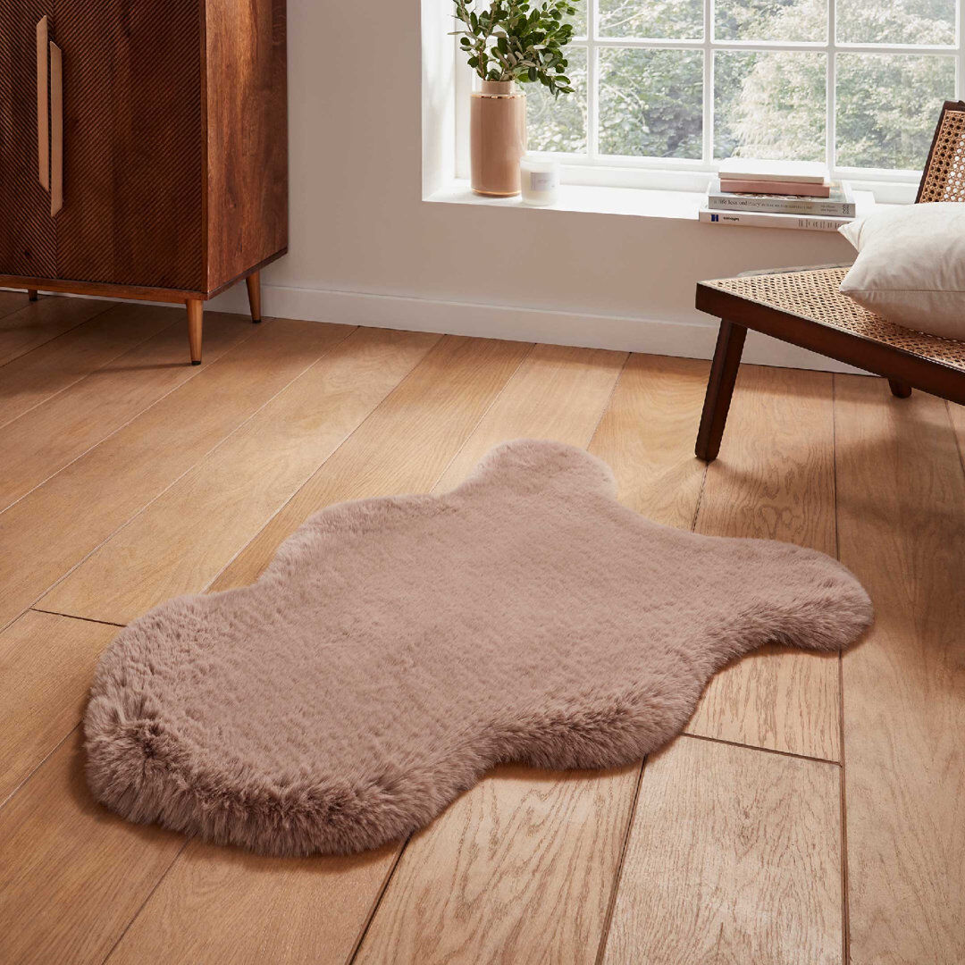 Fairmont Park Lehi area rug Table Tufted Sheepskin Mink Brown Novelty 60 x 90cm