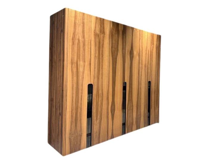 Xlmoebel Kleiderschrank Sechstüriger Holzschrank für stilvolle Aufbewahrung im Schlafzimmer (Kleiderschrank) Hergestellt in Europa