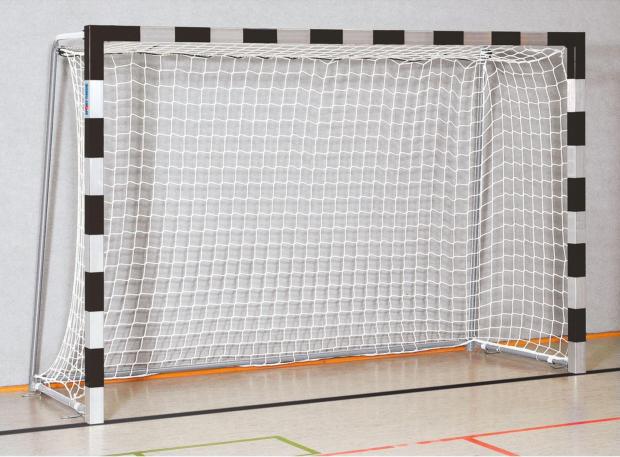 Sport-Thieme Handballtor in Bodenhülsen stehend, 3x2 m, Schwarz-Silber, Verschweißte Eckverbindungen